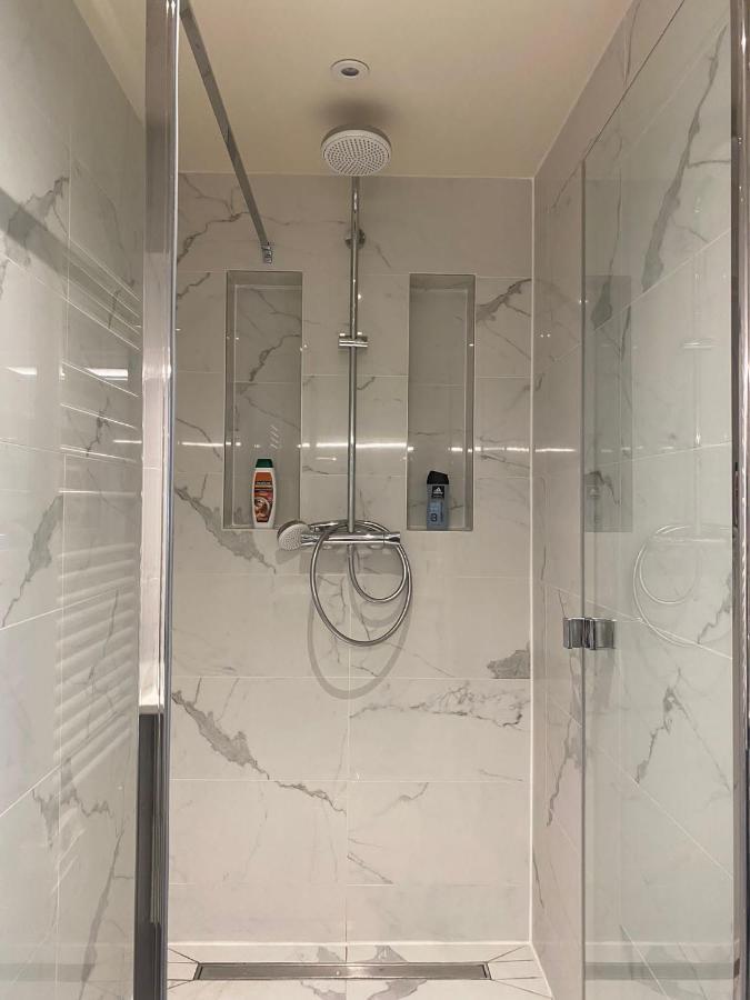 Super Appartement Refait A Neuf Beaucoup De Charme Boulogne-Billancourt Exterior photo