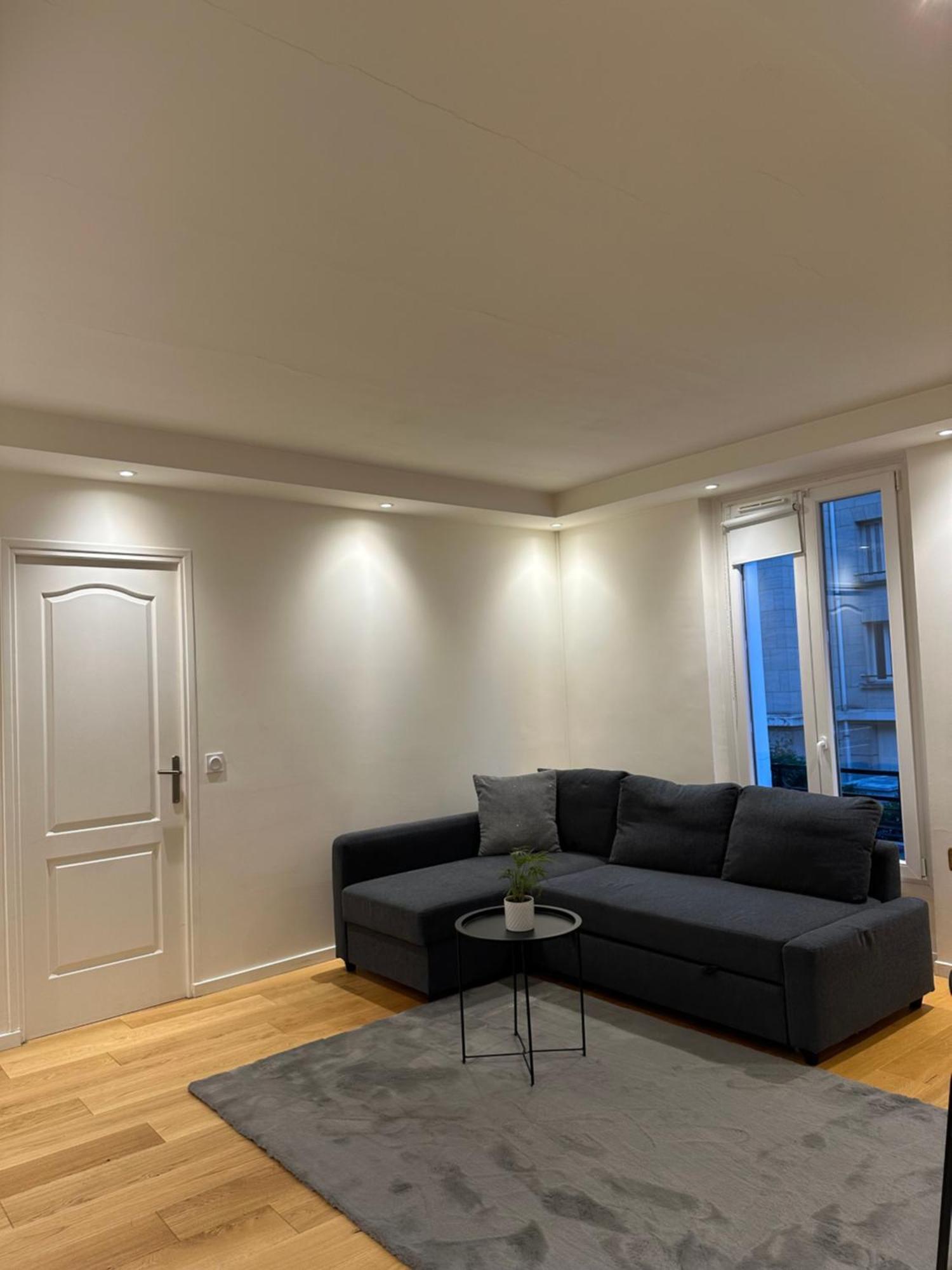 Super Appartement Refait A Neuf Beaucoup De Charme Boulogne-Billancourt Exterior photo