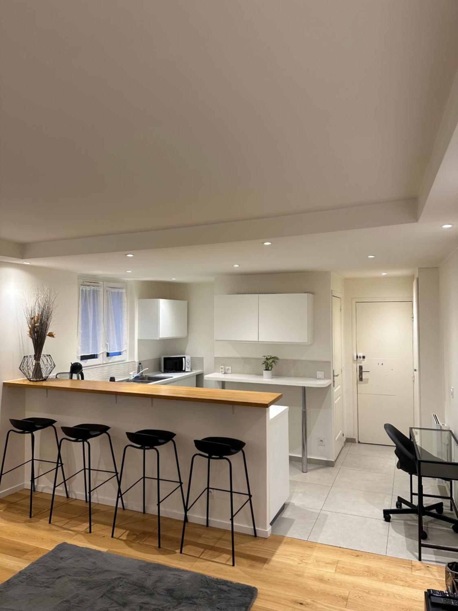 Super Appartement Refait A Neuf Beaucoup De Charme Boulogne-Billancourt Exterior photo